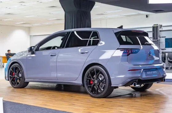 Lançamentos VW 2025: Golf GTI e Jetta GLI confirmados na Sudoeste Veículos